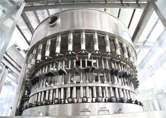 Rotary Water Bottle Filling Machine For Water / Non Carbonated Drinks Packing