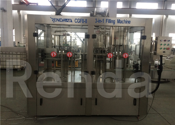 Rotary Water Bottle Filling Machine For Water / Non Carbonated Drinks Packing