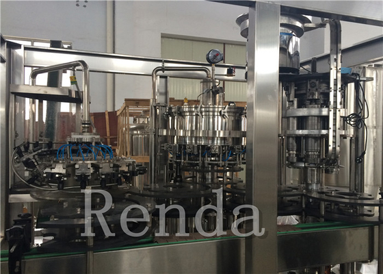 Plastic Bottle Beverage Carbonated Drink Filling Machine For Carbonated Soda 7.5KW Electric Driven