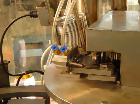 Soda Water Can Filling Machine